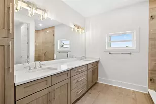 2050 Hawaii Ave NE, Saint Petersburg, FL 33703 - Photo 32