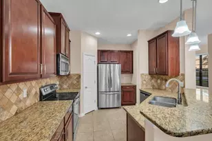 5722 Kinglethill Dr, Lithia, FL 33547 - Photo 10