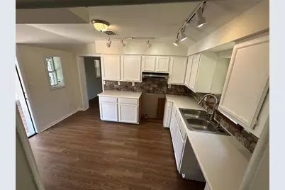 36506 Althea Lane, Zephyrhills, FL 33541 - Photo 22