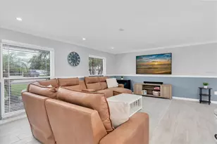 4200 46th Ave S, Saint Petersburg, FL 33711 - Photo 12