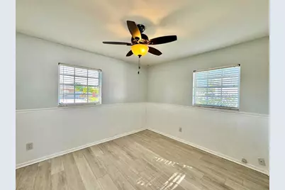 2703 Westhigh Avenue, Tampa, FL 33614 - Photo 14