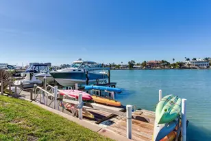 736 Island Way, Clearwater Beach, FL 33767 - Photo 70