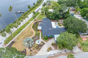 401 Whitcomb Blvd, Tarpon Springs, FL 34689 - Photo 2