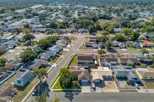 8812 Honeycomb Dr, Port Richey, FL 34668 - Photo 36