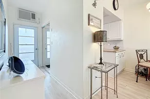 7050 Sunset Way, Saint Pete Beach, FL 33706 - Photo 8