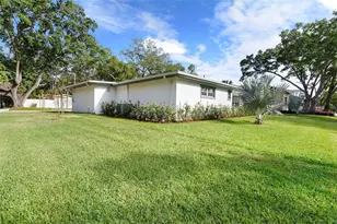 202 S Shore Crest Dr, Tampa, FL 33609 - Photo 40