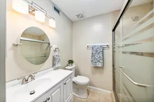 220 Pineneedle Dr, Bradenton, FL 34210 - Photo 22