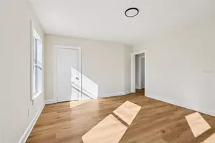 305 28th St S, Saint Petersburg, FL 33712 - Photo 12