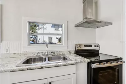305 28th Street S, Saint Petersburg, FL 33712 - Photo 20