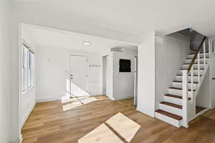 305 28th St S, Saint Petersburg, FL 33712 - Photo 4