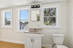 305 28th St S, Saint Petersburg, FL 33712 - Photo 34