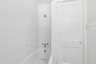 305 28th St S, Saint Petersburg, FL 33712 - Photo 22