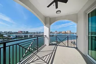 211 Dolphin Point, Clearwater Beach, FL 33767 - Photo 10