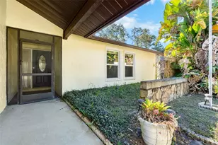2161 Little Brook Ln, Clearwater, FL 33763 - Photo 16