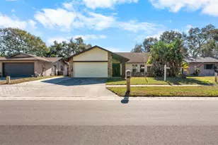 2161 Little Brook Ln, Clearwater, FL 33763 - Photo 2