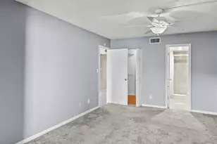 1918 Pelican Landing Blvd, Clearwater, FL 33762 - Photo 16