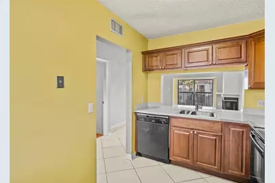 1918 Pelican Landing Boulevard #1125, Clearwater, FL 33762 - Photo 14