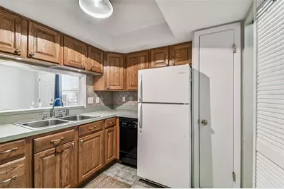 3325 37th Way S #C, Saint Petersburg, FL 33711 - Photo 12