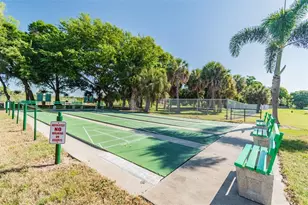 3325 37th Way S, Saint Petersburg, FL 33711 - Photo 44