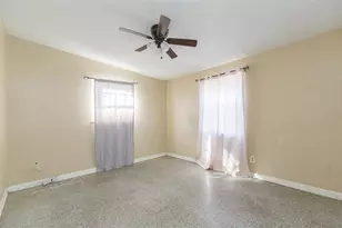 5016 S 86th St, Tampa, FL 33619 - Photo 18