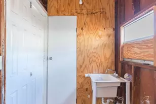 5016 S 86th St, Tampa, FL 33619 - Photo 30