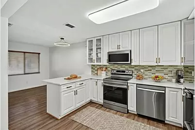 7060 Lafayette N #7060, Pinellas Park, FL 33781 - Photo 4