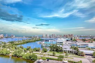 31 Island Way, Clearwater Beach, FL 33767 - Photo 2