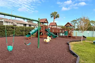 284 115th Ave N, Saint Petersburg, FL 33716 - Photo 12