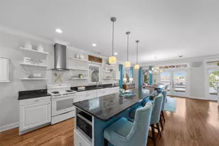 12112 Lagoon Ln, Treasure Island, FL 33706 - Photo 10