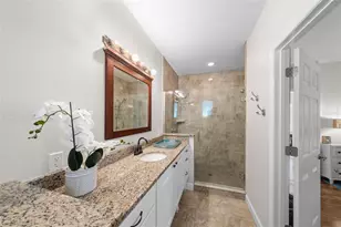 12112 Lagoon Ln, Treasure Island, FL 33706 - Photo 30