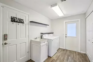 2180 Dolphin Blvd S, Saint Petersburg, FL 33707 - Photo 22