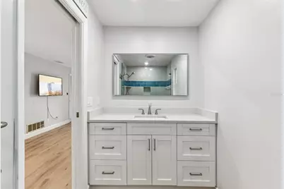 2180 Dolphin Boulevard S, Saint Petersburg, FL 33707 - Photo 42