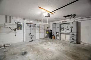 2991 Pinewood Run, Palm Harbor, FL 34684 - Photo 44