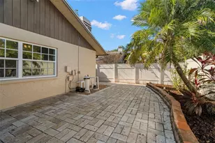 2991 Pinewood Run, Palm Harbor, FL 34684 - Photo 38