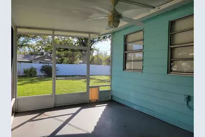 831 4th Avenue NW, Largo, FL 33770 - Photo 18