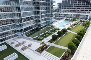 175 1st St S, Saint Petersburg, FL 33701 - Photo 2