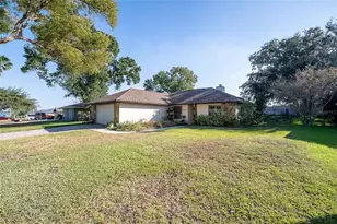 645 E Thelma St, Lake Alfred, FL 33850 - Photo 2