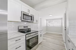 8012 Dell Dr, Tampa, FL 33615 - Photo 8