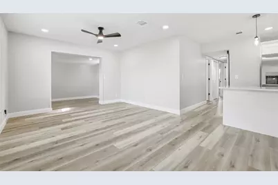 8012 Dell Drive, Tampa, FL 33615 - Photo 2