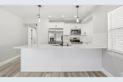 8012 Dell Drive, Tampa, FL 33615 - Photo 6