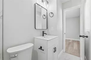 8012 Dell Dr, Tampa, FL 33615 - Photo 18