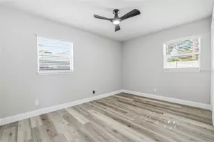 8012 Dell Dr, Tampa, FL 33615 - Photo 16