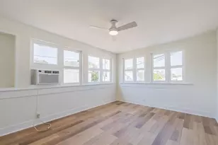 218 N Pinellas Ave, Tarpon Springs, FL 34689 - Photo 10