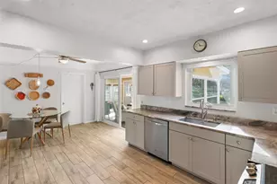 4322 22nd Ave N, Saint Petersburg, FL 33713 - Photo 12