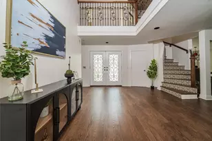 4302 Carrollwood Village Dr, Tampa, FL 33618 - Photo 4