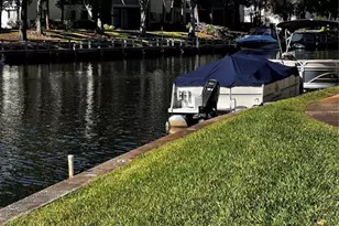 6312 Newtown Cir, Tampa, FL 33615 - Photo 14