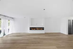 13025 Village Chase Cir, Tampa, FL 33618 - Photo 6