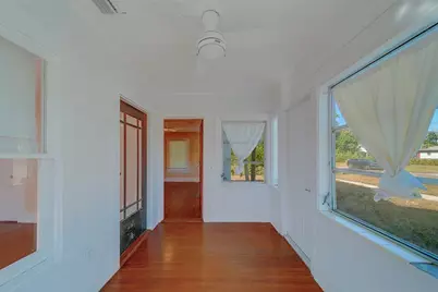 4642 7th Avenue N, Saint Petersburg, FL 33713 - Photo 6