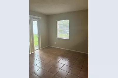7193 E Bank Dr, Tampa, FL 33617 - Photo 4