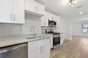 1326 13th Ave S, Saint Petersburg, FL 33705 - Photo 10